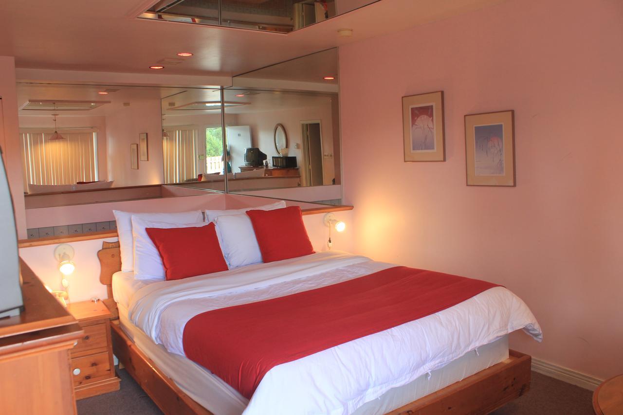 Motel Des Pays D'En Haut Val-David Extérieur photo