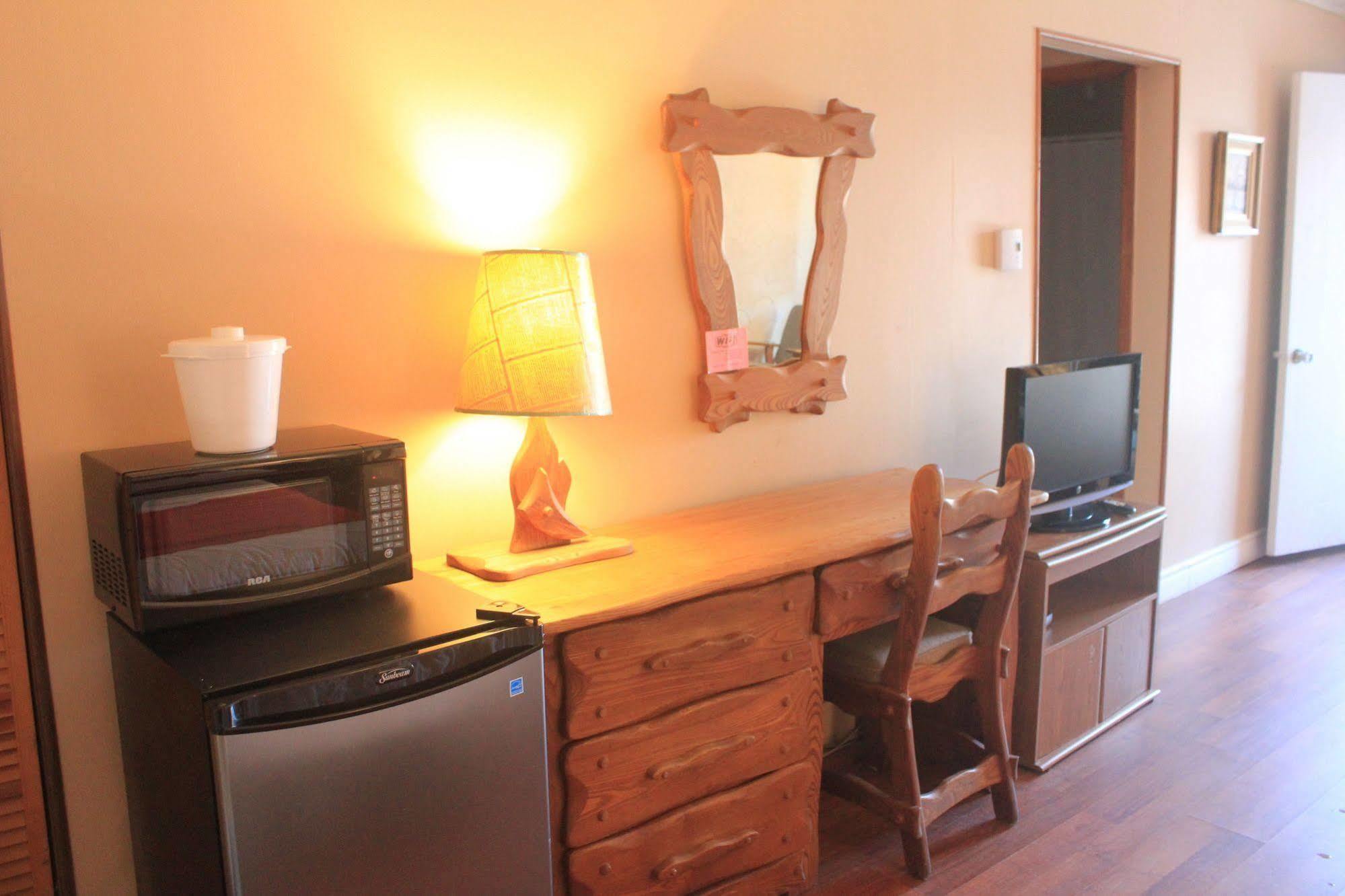 Motel Des Pays D'En Haut Val-David Extérieur photo