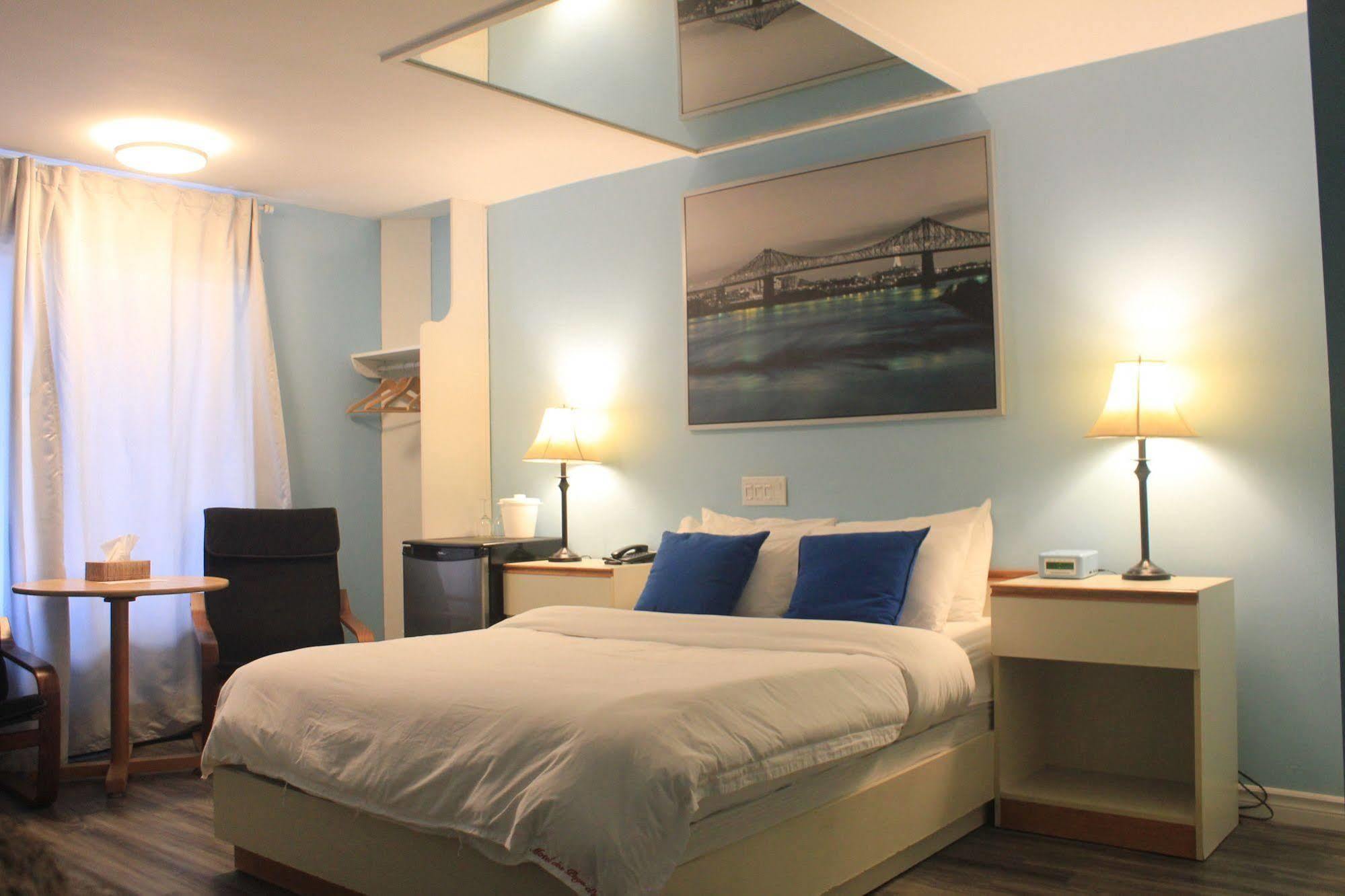 Motel Des Pays D'En Haut Val-David Extérieur photo