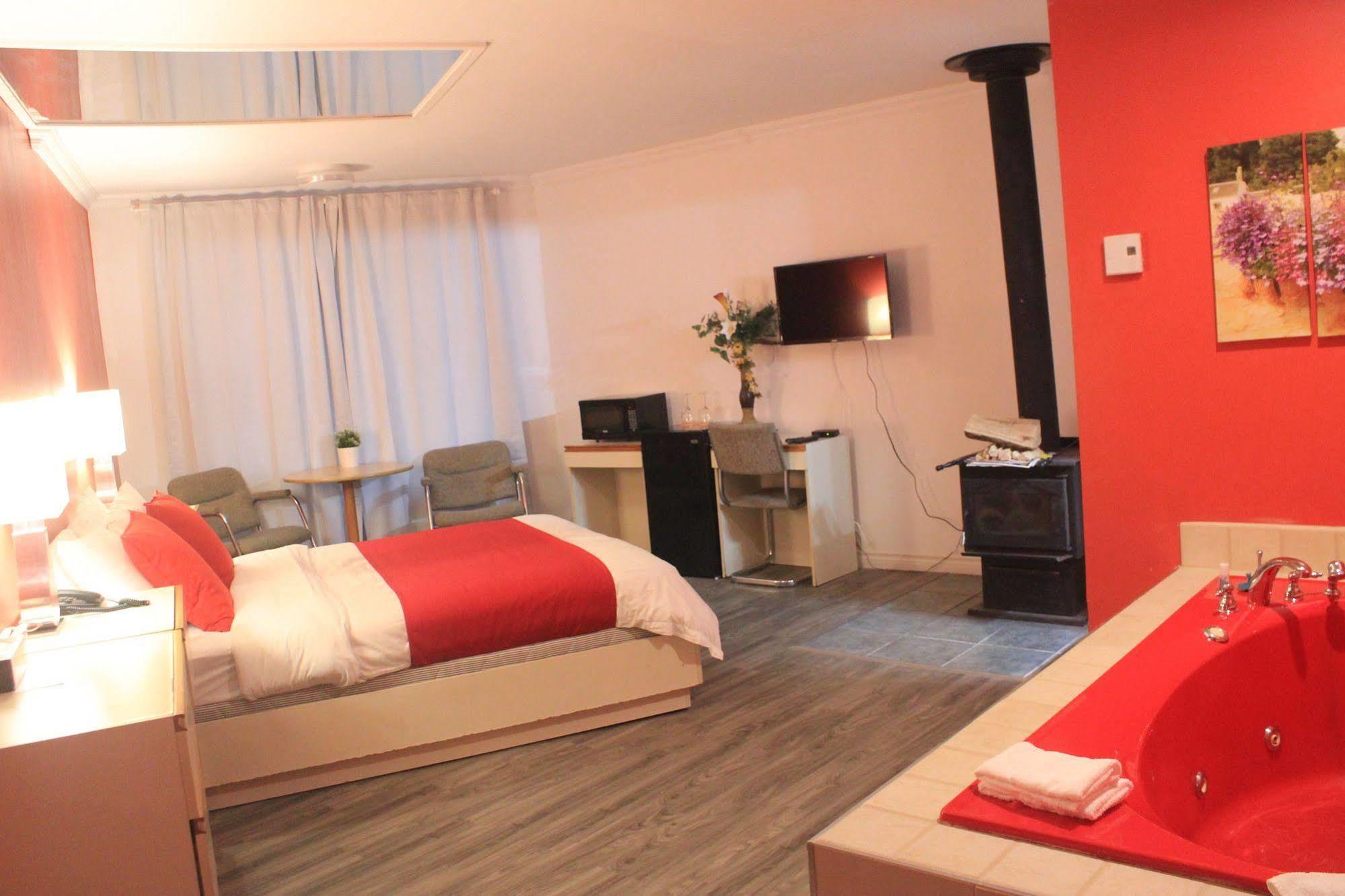 Motel Des Pays D'En Haut Val-David Extérieur photo